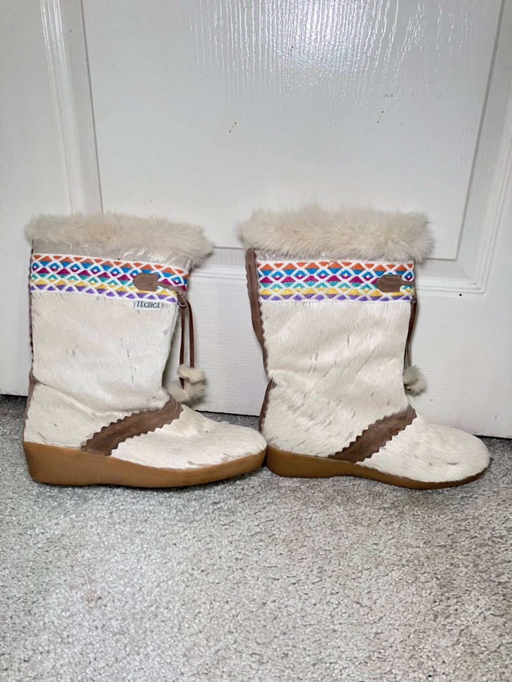 Cream Fur Winter Boots with Colorful Embroidered Trim